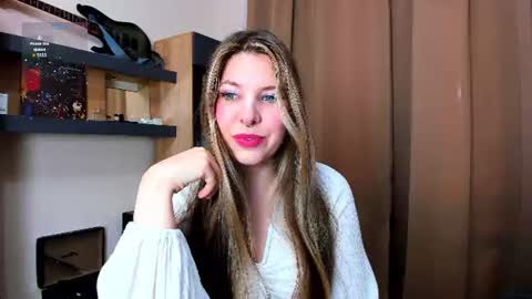 Anya online show from June 21, 5:50 pm