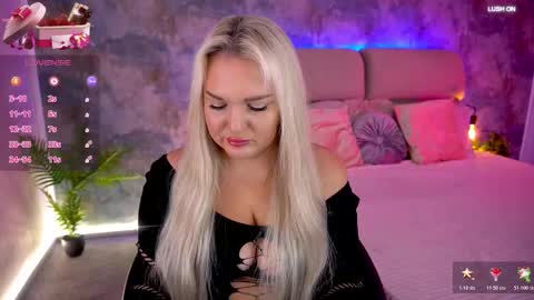 missyymarty online show from November 14, 8:58 am