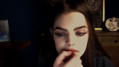 Ines online show from November 28, 5:49 pm