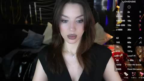 Darsy online show from June 11, 1:52 pm