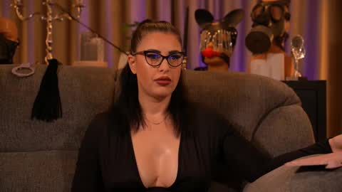 Mistress Kelly online show from September 12, 11:23 pm