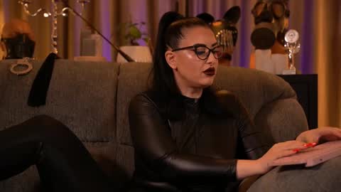 Mistress Kelly online show from November 10, 12:28 am