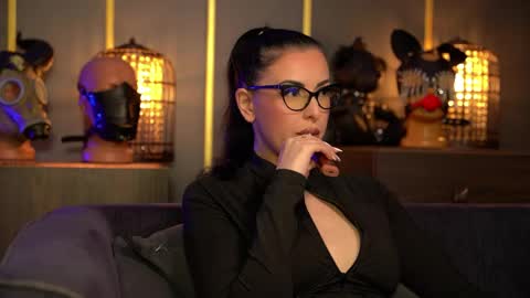 Mistress Kelly online show from May 29, 11:25 pm