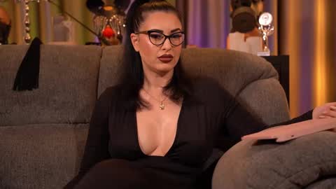 Mistress Kelly online show from January 8, 3:49 pm