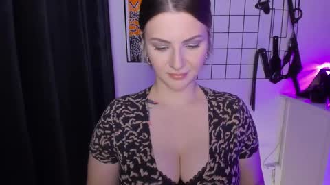 Snapshot of mistresssandy chatting on March 4, 9:54 pm SANDY online show from March 4, 9:54 pm