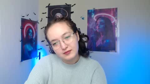 Aria online show from December 5, 7:30 am