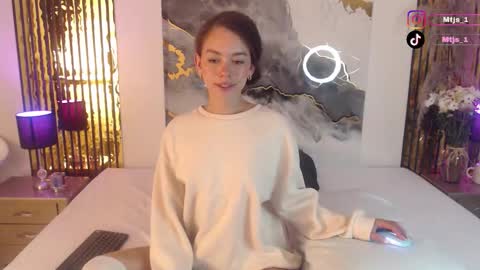 Mtica Brennet online show from February 28, 6:35 am