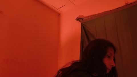 MoonLipson online show from March 30, 6:02 am