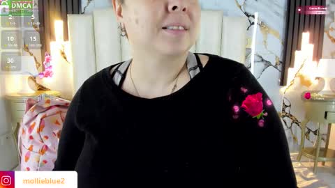 Hey Guys  Im Mollie online show from October 25, 12:46 pm