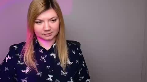 Molly online show from February 4, 12:22 pm