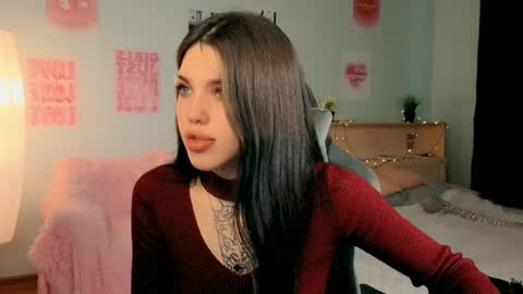 Molly online show from April 4, 4:33 am