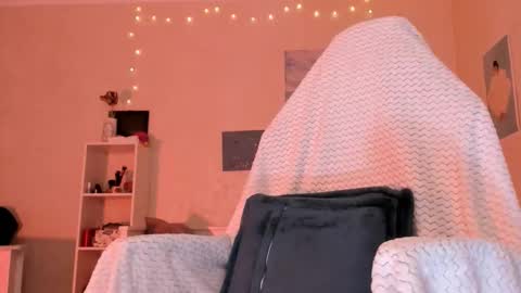 Molly online show from October 26, 3:46 am