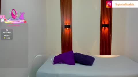 mollygray8 online show from April 13, 12:28 pm