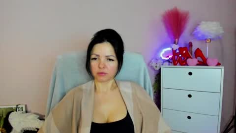 Molly online show from March 26, 8:16 am