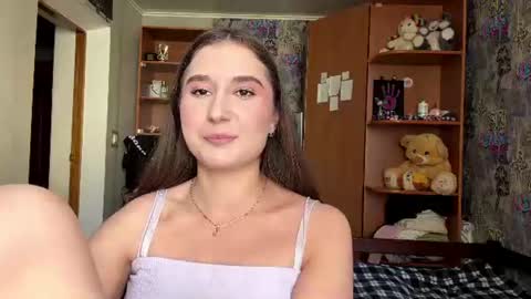 Molly online show from July 7, 8:07 am