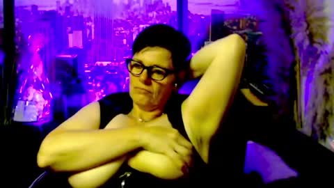 MollySun Nina Randmann online show from July 20, 4:30 pm