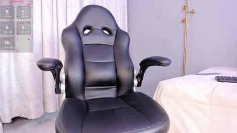 Molly online show from December 27, 2:23 pm