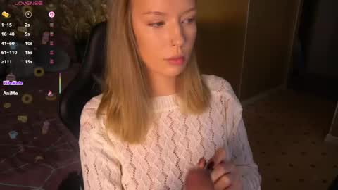mollyymayy online show from May 11, 2:35 am