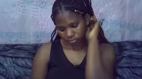 momsdoll online show from April 14, 8:14 am