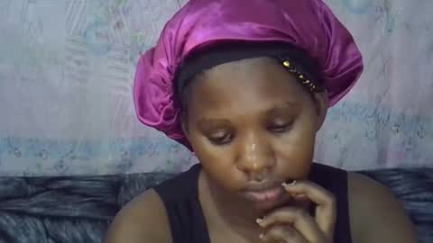 momsdoll online show from April 13, 8:04 am