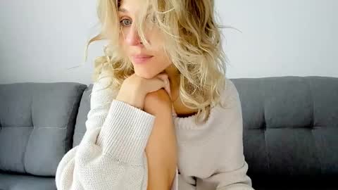 Mona online show from October 23, 7:03 am