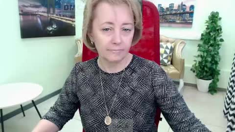 Mona online show from April 8, 11:23 am