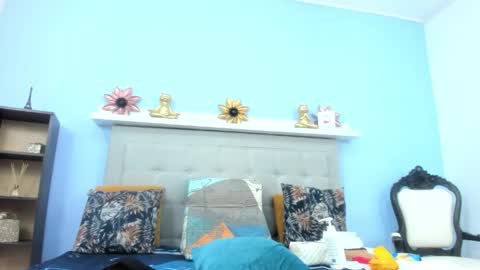 paola online show from October 29, 2:42 pm