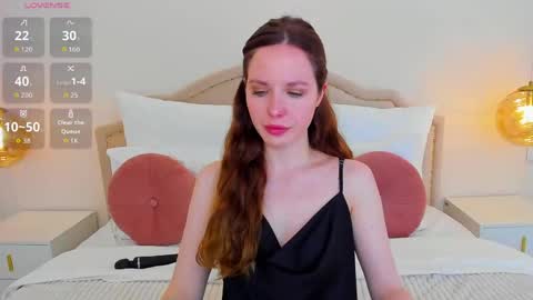 Mona online show from March 19, 2:21 pm