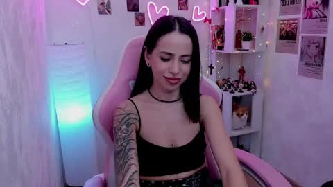 Monica online show from April 18, 9:01 am