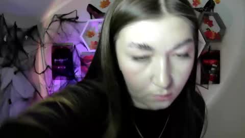 sweet girl and shine body online show from October 8, 11:47 am