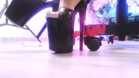 Monika online show from November 21, 1:57 pm