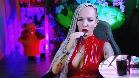 Monika online show from November 28, 10:51 am