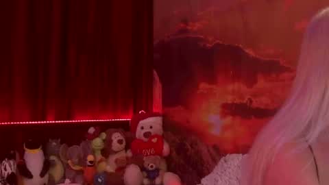 Snapshot of monicutex chatting on March 7, 1:53 am Monika online show from March 7, 1:53 am