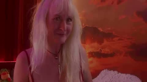 Snapshot of monicutex chatting on December 22, 3:22 am Monika online show from December 22, 3:22 am