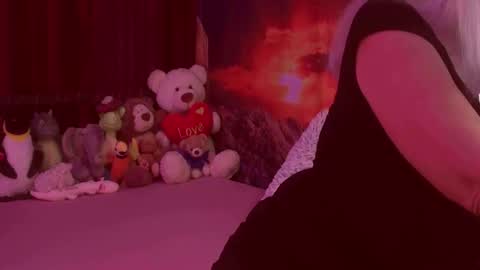 Snapshot of monicutex chatting on October 31, 3:08 am Monika online show from October 31, 3:08 am