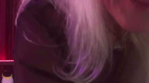 Snapshot of monicutex chatting on December 7, 2:53 am Monika online show from December 7, 2:53 am