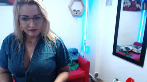 monserrat online show from November 26, 11:17 pm