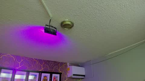   online show from January 7, 4:05 am