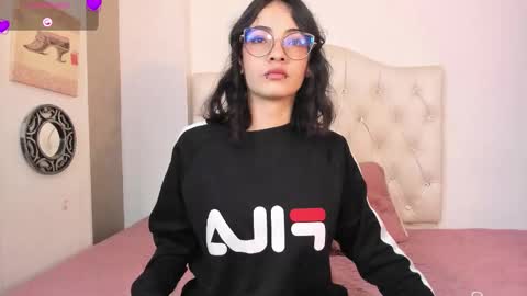 Elizabeth  online show from December 5, 9:16 pm