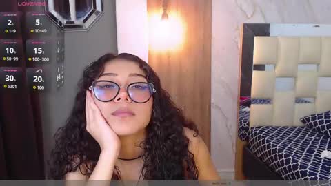 moon_and_fire_ online show from March 23, 8:31 am