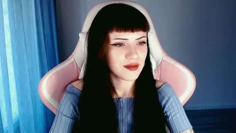  sophie  online show from May 17, 5:23 pm
