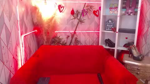 Charlotte online show from November 9, 8:49 pm