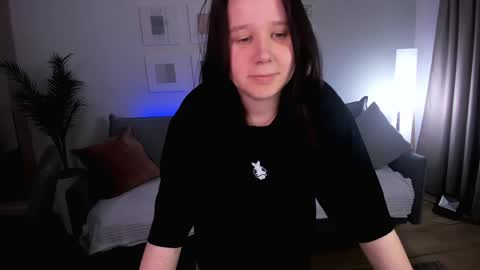 Charli online show from April 13, 6:41 pm