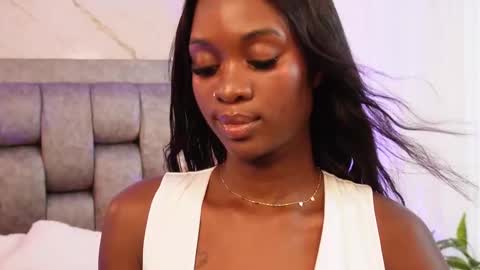 more hott online show from March 3, 7:09 pm