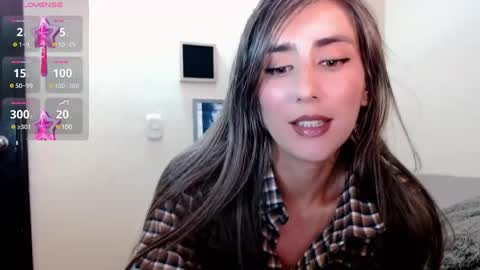 Snapshot of moriahhoe chatting on February 20, 7:08 pm Moriah online show from February 20, 7:08 pm