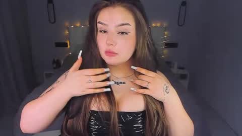 Carolina online show from April 19, 6:10 pm