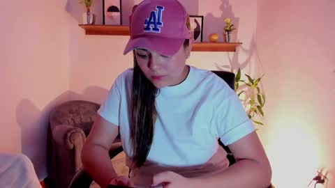 Laura online show from February 15, 2:58 am