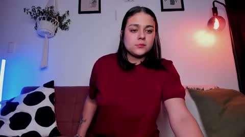 Laura online show from December 17, 5:11 am