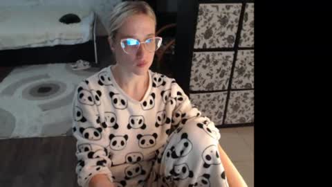 Sasha online show from June 22, 3:25 am