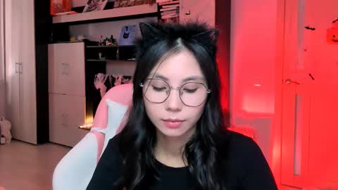Snapshot of ms_emily_ chatting on October 27, 5:36 am ms_emily_ online show from October 27, 5:36 am